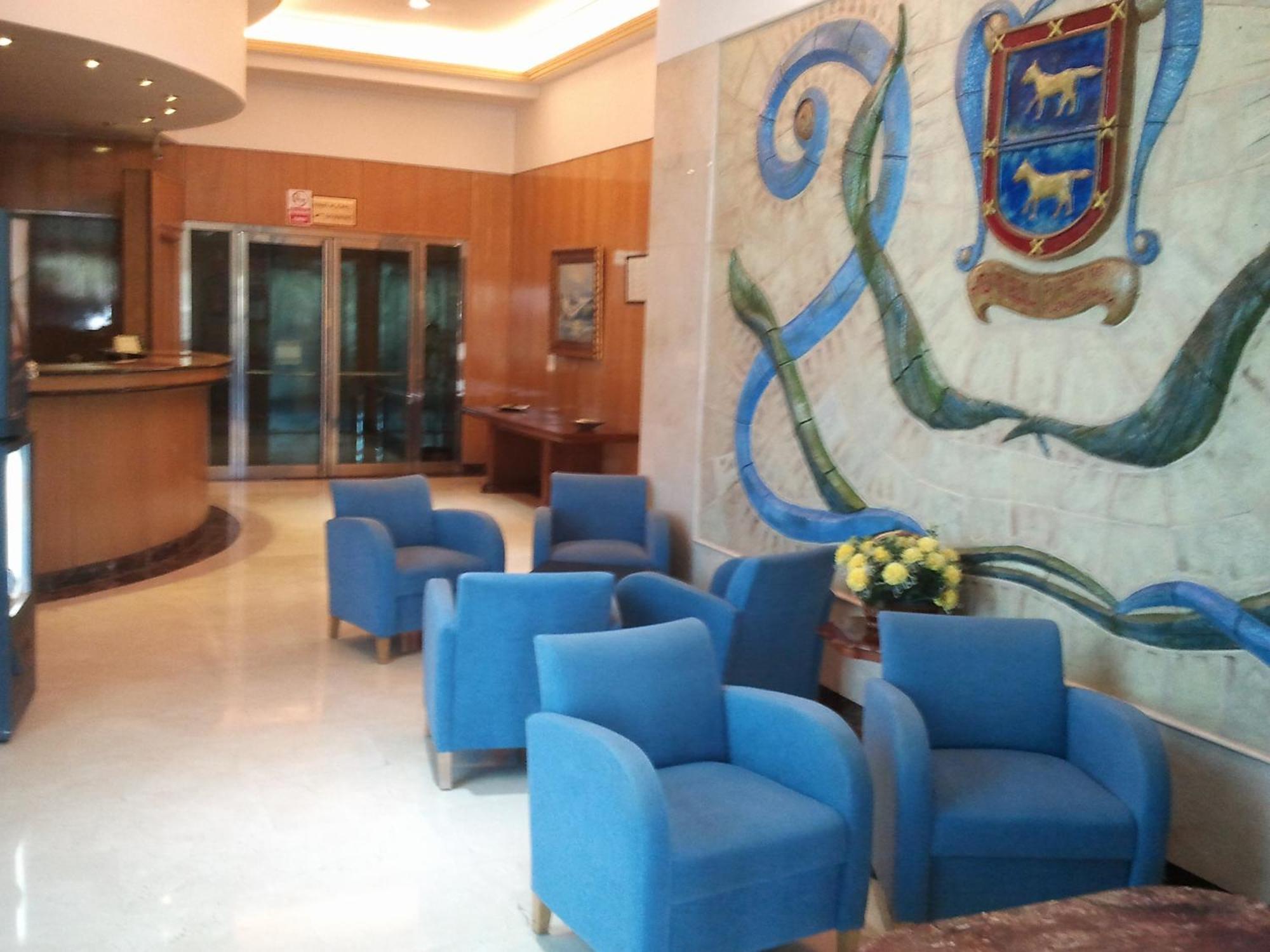 Hotel Ciudad De Φουενλαμπράδα Εξωτερικό φωτογραφία
