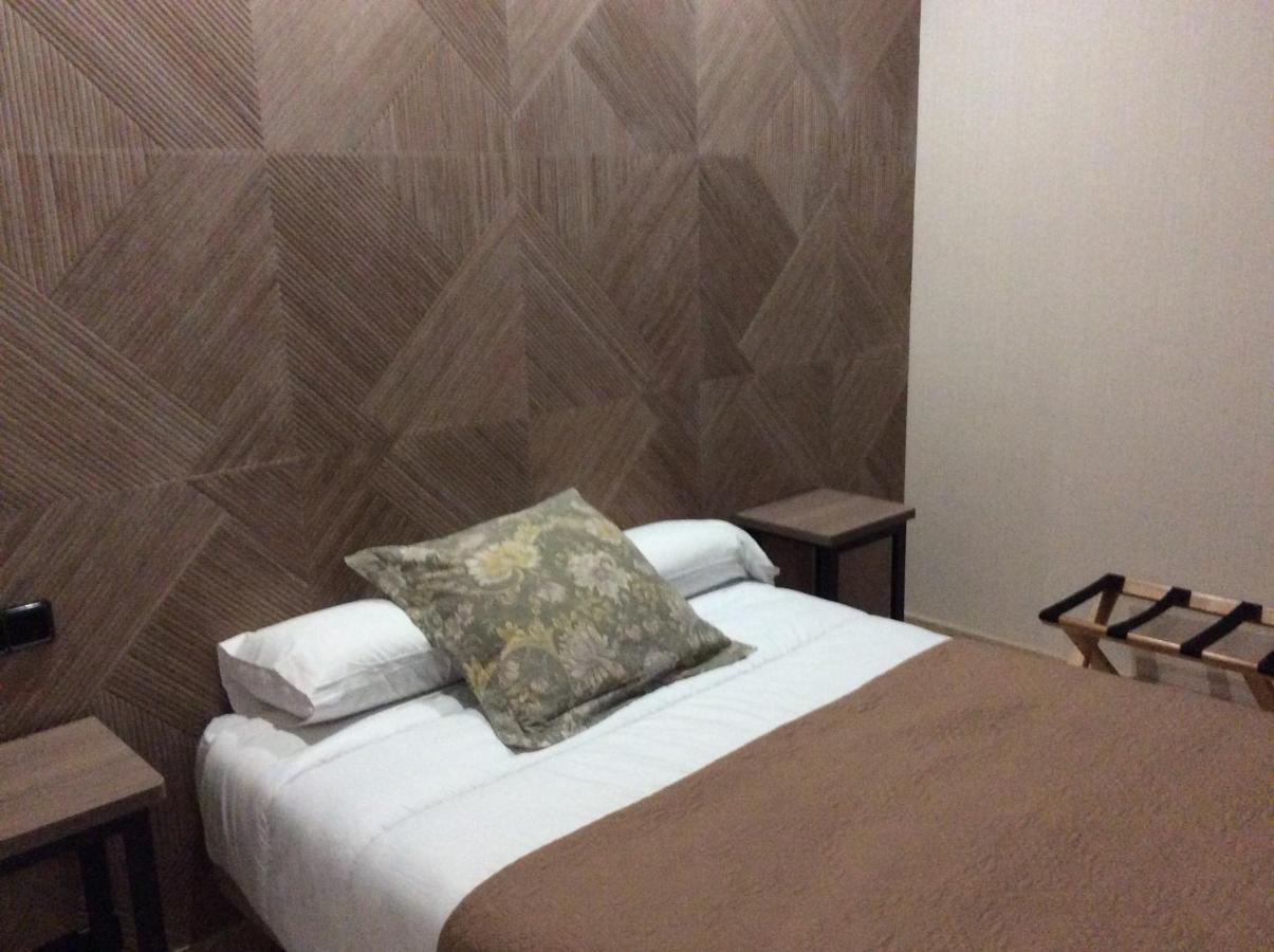 Hotel Ciudad De Φουενλαμπράδα Εξωτερικό φωτογραφία